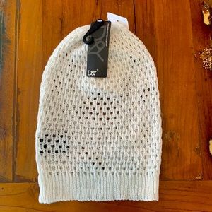 Cute crocheted beanie with sparkle